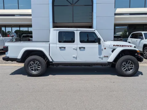 More photos of 2025 Jeep Gladiator Mojave at Step One CDJR Fiat Fort Walton Beach, FL