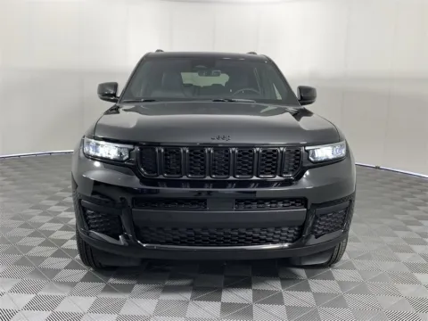 More photos of 2025 Jeep Grand Cherokee L Altitude X at Step One CDJR Fiat Fort Walton Beach, FL