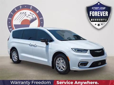 White 2026 Chrysler Pacifica Select for sale in Fort Walton Beach, FL