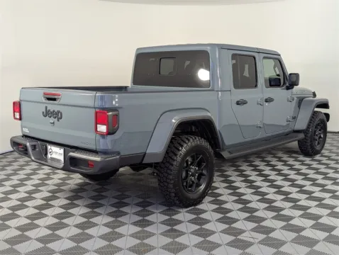 More photos of 2025 Jeep Gladiator Sport at Step One CDJR Fiat Fort Walton Beach, FL