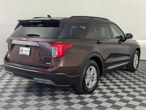 More photos of 2020 Ford Explorer XLT at Step One CDJR Fiat Fort Walton Beach, FL