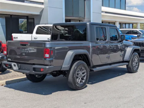 More photos of 2025 Jeep Gladiator Sport at Step One CDJR Fiat Fort Walton Beach, FL