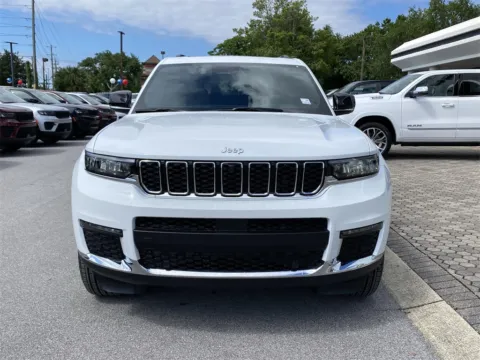 More photos of 2025 Jeep Grand Cherokee L Limited at Step One CDJR Fiat Fort Walton Beach, FL
