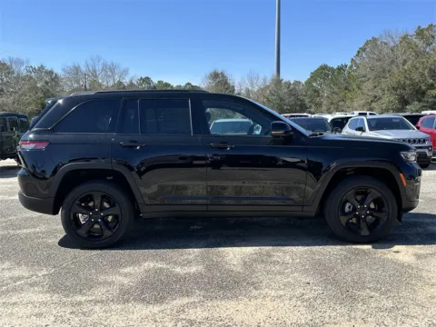 More photos of 2025 Jeep Grand Cherokee Altitude X at Step One CDJR Fiat Fort Walton Beach, FL