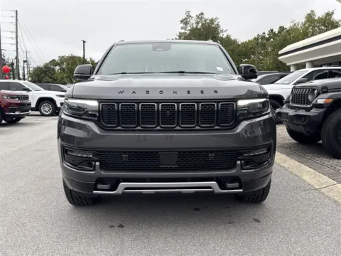 More photos of 2025 Jeep Wagoneer Series II at Step One CDJR Fiat Fort Walton Beach, FL