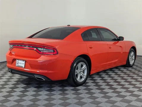 More photos of 2022 Dodge Charger SXT at Step One CDJR Fiat Fort Walton Beach, FL