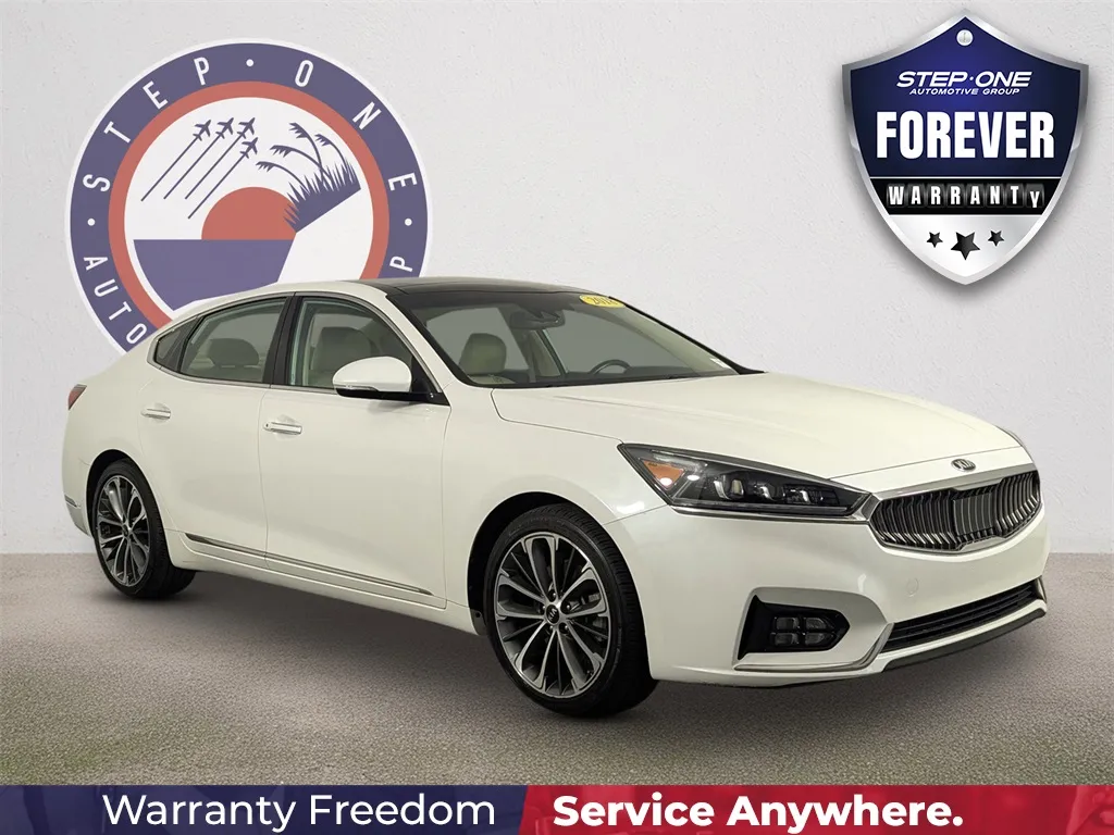 2018 Kia Cadenza Technology for sale in Fort Walton Beach, FL