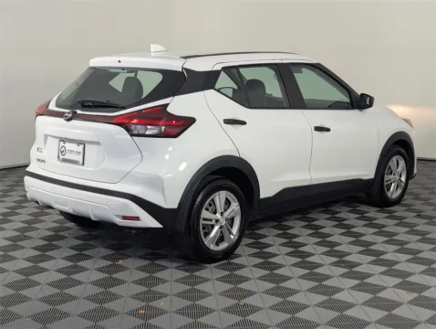More photos of 2022 Nissan Kicks S at Step One CDJR Fiat Fort Walton Beach, FL