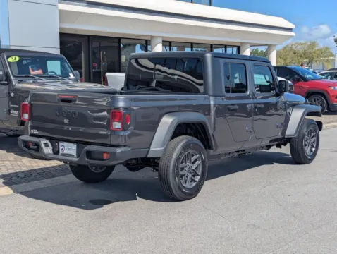 More photos of 2025 Jeep Gladiator Sport S at Step One CDJR Fiat Fort Walton Beach, FL
