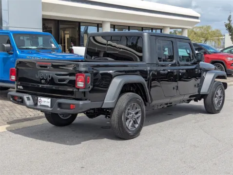More photos of 2025 Jeep Gladiator Sport at Step One CDJR Fiat Fort Walton Beach, FL