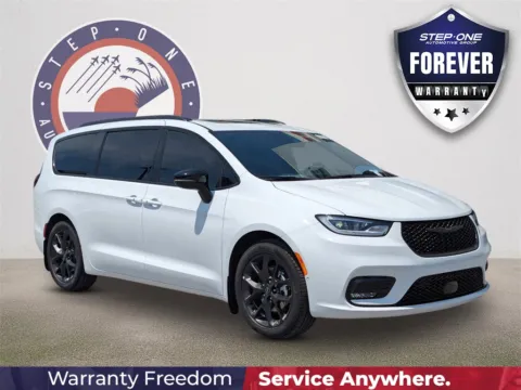 White 2026 Chrysler Pacifica Limited for sale in Fort Walton Beach, FL