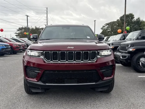 More photos of 2025 Jeep Grand Cherokee Laredo X at Step One CDJR Fiat Fort Walton Beach, FL