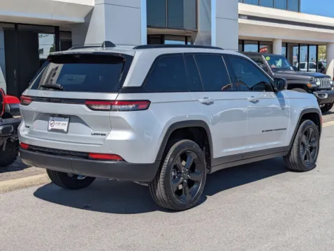 More photos of 2025 Jeep Grand Cherokee Limited at Step One CDJR Fiat Fort Walton Beach, FL