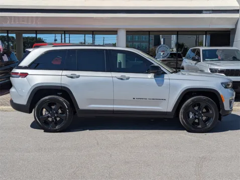 More photos of 2025 Jeep Grand Cherokee Limited at Step One CDJR Fiat Fort Walton Beach, FL