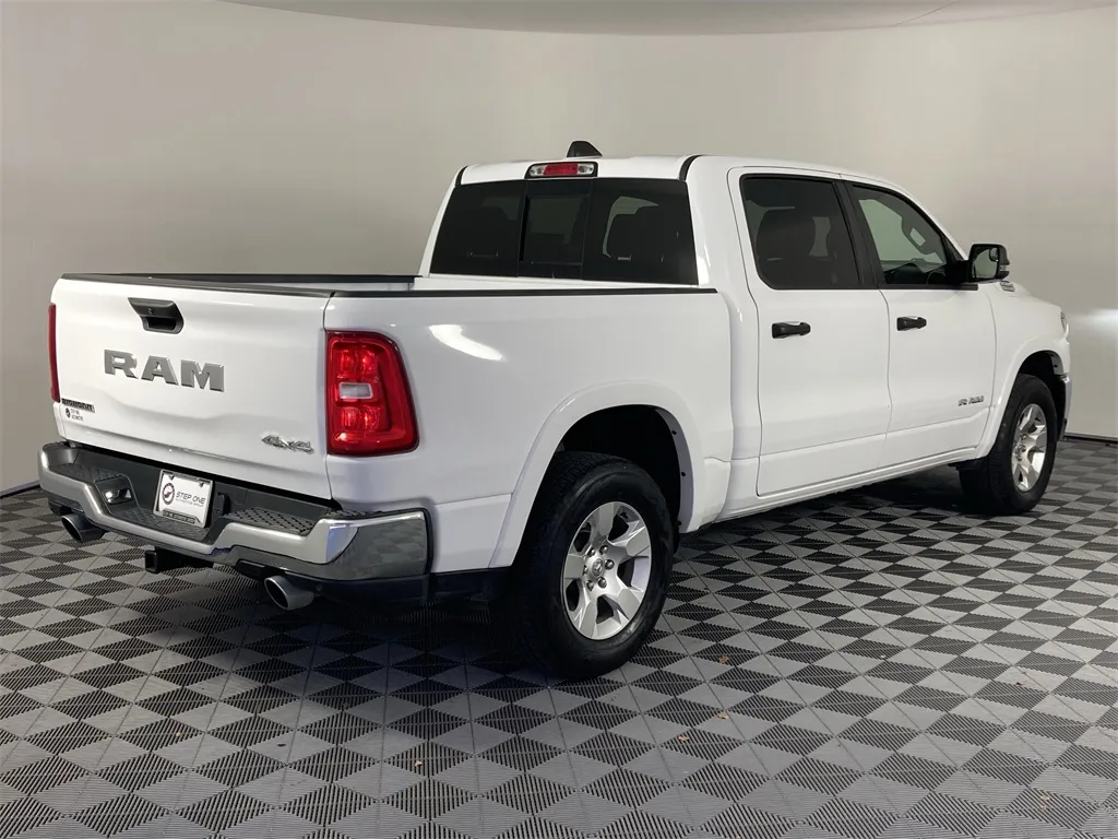 2025 Ram 1500 Big Horn Lone Star photo 2