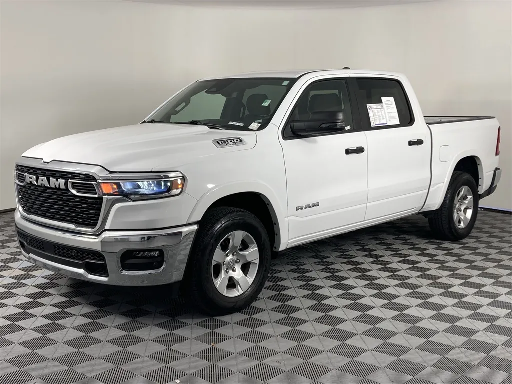 2025 Ram 1500 Big Horn Lone Star photo 3