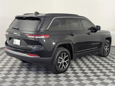 More photos of 2025 Jeep Grand Cherokee Limited at Step One CDJR Fiat Fort Walton Beach, FL