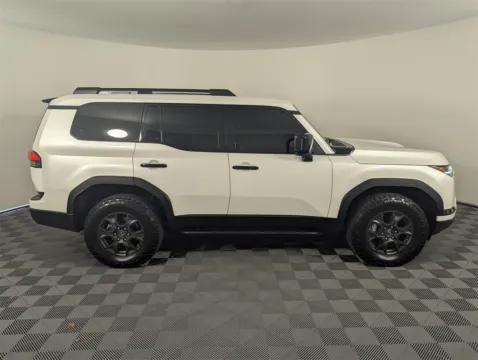 More photos of 2024 Lexus GX 550 Overtrail+ at Step One CDJR Fiat Fort Walton Beach, FL