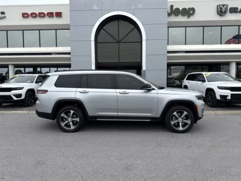 More photos of 2025 Jeep Grand Cherokee L Limited at Step One CDJR Fiat Fort Walton Beach, FL