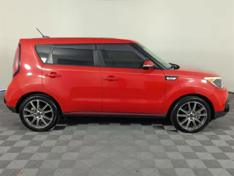 More photos of 2018 Kia Soul Exclaim at Step One CDJR Fiat Fort Walton Beach, FL
