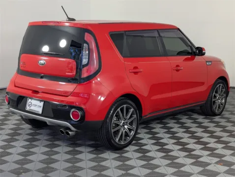 More photos of 2018 Kia Soul Exclaim at Step One CDJR Fiat Fort Walton Beach, FL