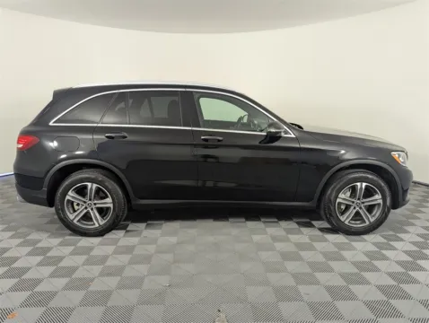 More photos of 2018 Mercedes-Benz GLC 300 at Step One CDJR Fiat Fort Walton Beach, FL
