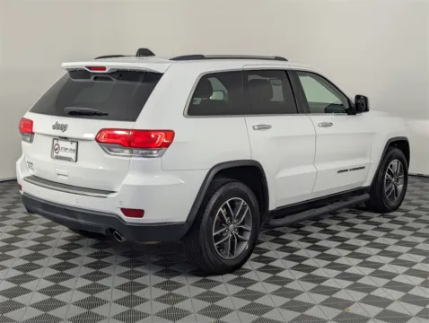 More photos of 2017 Jeep Grand Cherokee Limited at Step One CDJR Fiat Fort Walton Beach, FL