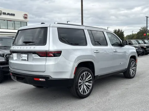 More photos of 2025 Jeep Wagoneer Series II at Step One CDJR Fiat Fort Walton Beach, FL