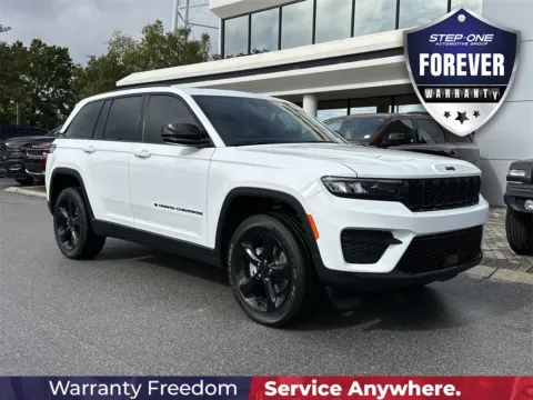 White 2025 Jeep Grand Cherokee Altitude X for sale in Fort Walton Beach, FL