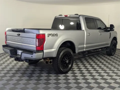 More photos of 2021 Ford F-350SD Lariat at Step One CDJR Fiat Fort Walton Beach, FL