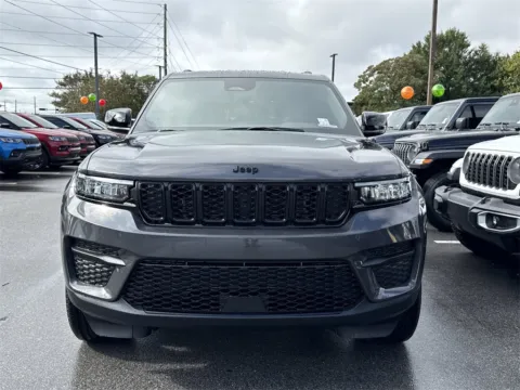 More photos of 2025 Jeep Grand Cherokee Altitude X at Step One CDJR Fiat Fort Walton Beach, FL