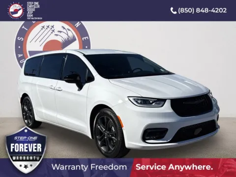 White 2026 Chrysler Pacifica Select for sale in Fort Walton Beach, FL