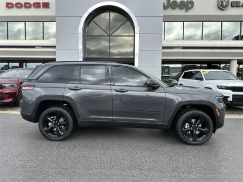 More photos of 2025 Jeep Grand Cherokee Altitude X at Step One CDJR Fiat Fort Walton Beach, FL