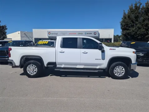 More photos of 2021 Chevrolet Silverado 2500HD LT at Step One CDJR Fiat Fort Walton Beach, FL