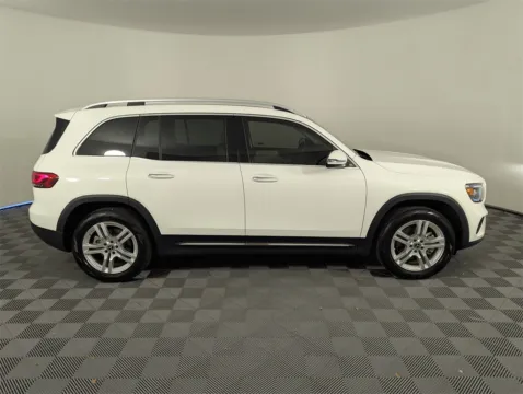 More photos of 2021 Mercedes-Benz GLB 250 at Step One CDJR Fiat Fort Walton Beach, FL