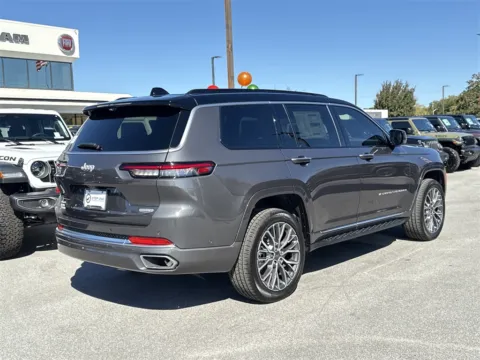 More photos of 2025 Jeep Grand Cherokee L Summit at Step One CDJR Fiat Fort Walton Beach, FL