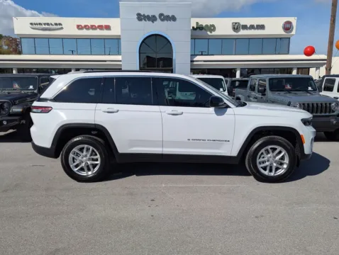 More photos of 2025 Jeep Grand Cherokee Laredo X at Step One CDJR Fiat Fort Walton Beach, FL
