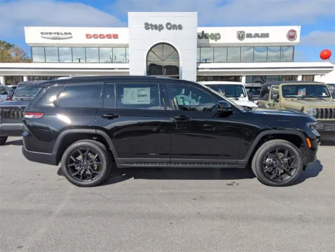 More photos of 2025 Jeep Grand Cherokee L Limited at Step One CDJR Fiat Fort Walton Beach, FL