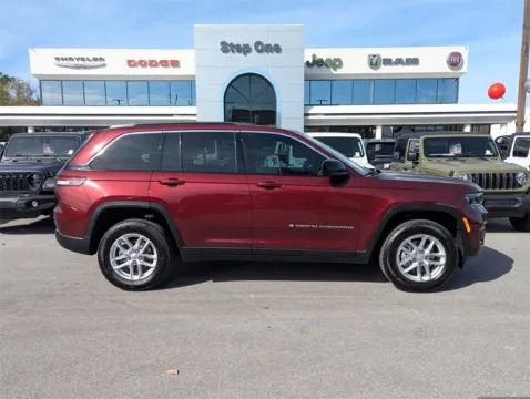 More photos of 2025 Jeep Grand Cherokee at Step One CDJR Fiat Fort Walton Beach, FL