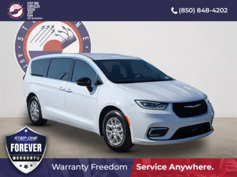 White 2026 Chrysler Pacifica Select for sale in Fort Walton Beach, FL