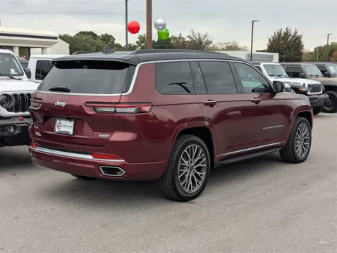 More photos of 2025 Jeep Grand Cherokee L Summit at Step One CDJR Fiat Fort Walton Beach, FL
