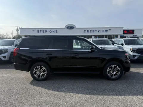 More photos of 2025 Ford Expedition Active at Step One Ford Crestview, FL