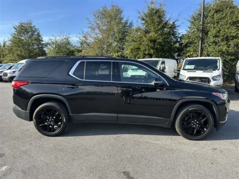 More photos of 2019 Chevrolet Traverse 3LT at Step One Ford Crestview, FL