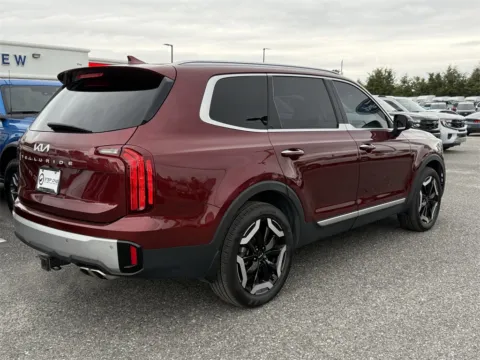 More photos of 2024 Kia Telluride S at Step One Ford Crestview, FL