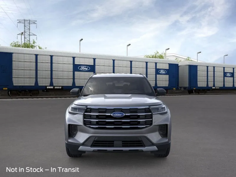 2026 Ford Explorer photo 3