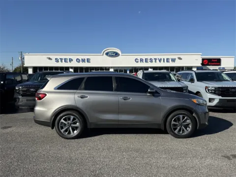 More photos of 2019 Kia Sorento EX at Step One Ford Crestview, FL