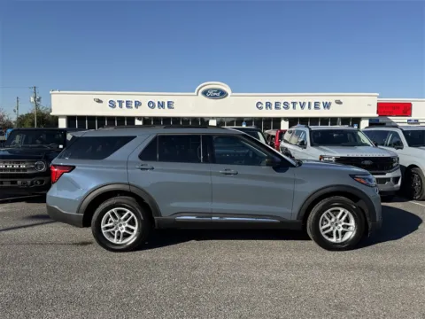 More photos of 2025 Ford Explorer Active at Step One Ford Crestview, FL