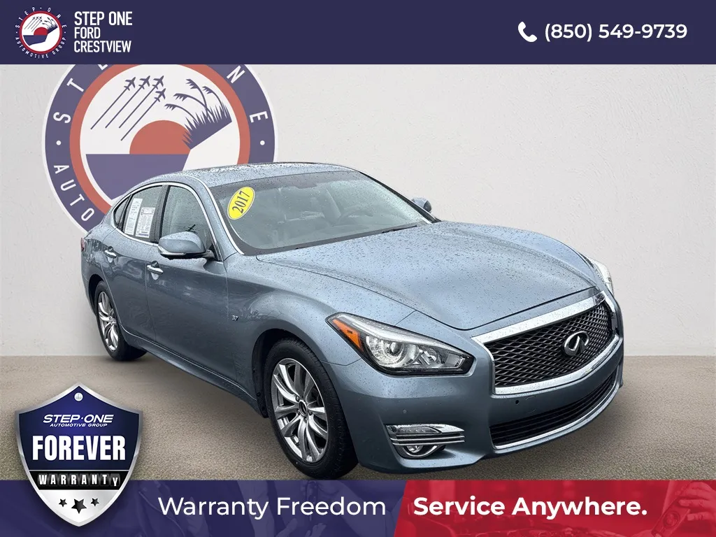 Blue 2017 INFINITI Q70 3.7 for sale in Crestview, FL