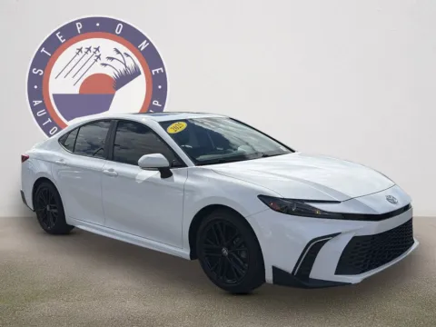 White 2025 Toyota Camry SE for sale in Crestview, FL