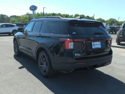More photos of 2026 Ford Explorer ST-Line at Step One Ford Crestview, FL